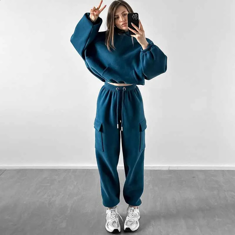 Autumn and Winter 2piece Womens Track Field Wear Wool Long Sleeve Warm Hoodie Jogging Pants Casual Set Solid Sports 240809