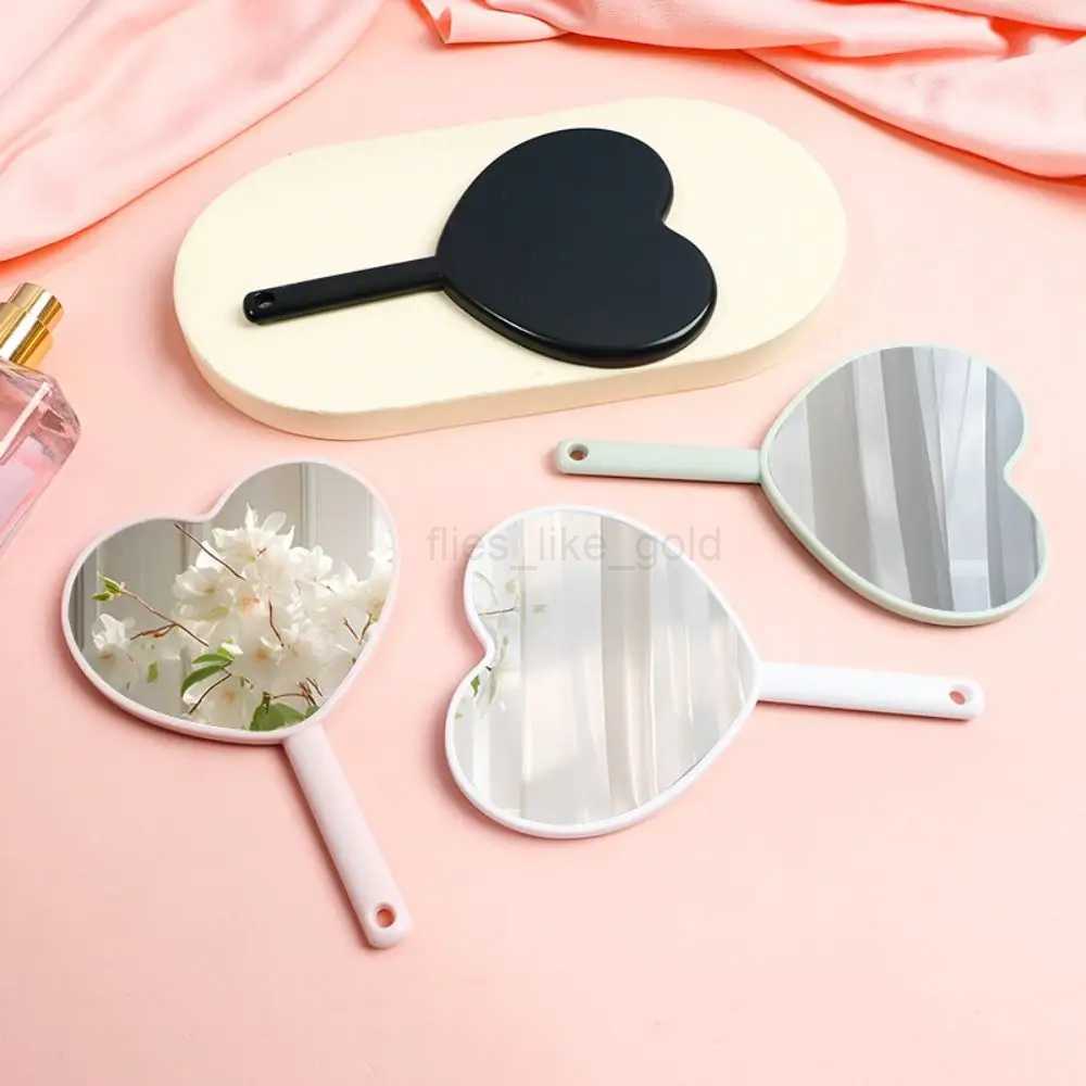 Love Makeup Mirror Handheld Makeup Mirror Sweet Girl Style Makeup Mirror Suitable for Carrying Around W240813
