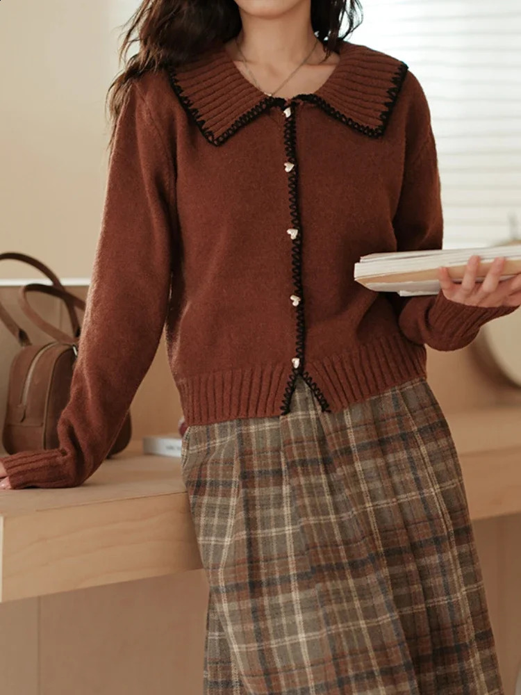 White Sweater Cardigan for Women Autumn Sweet Korean Preppy Style Knitted Top Peter Pan Collar Long Sleeve Cardigan 240812