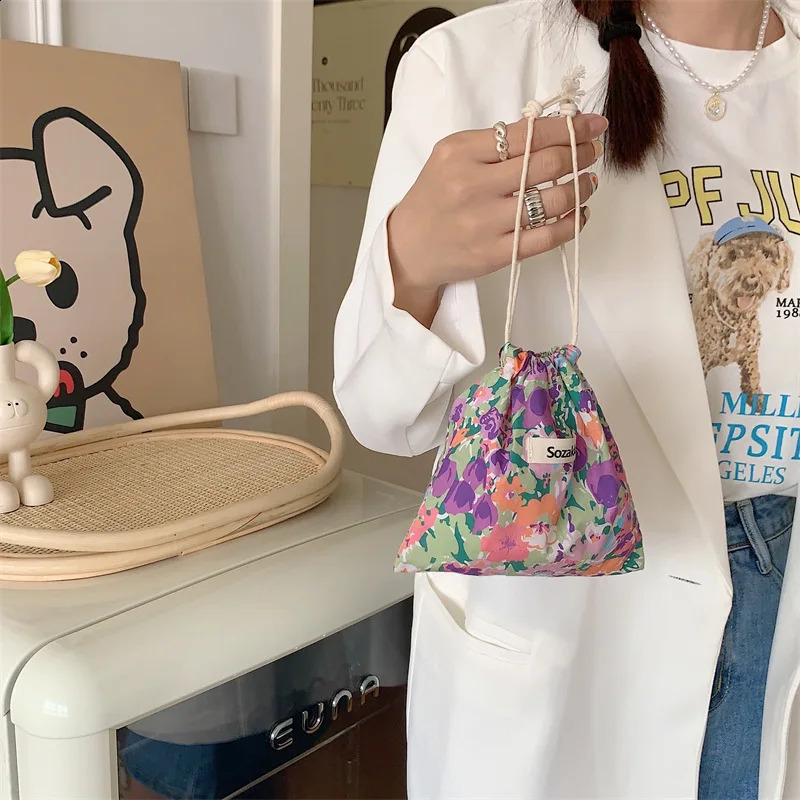 Kawaii Cloth Floral Travel Cosmetic Lipstick Coin Purse Storage Bag Cute Makeup Handbag Wallet Organizer Small Pouch Bags 240812