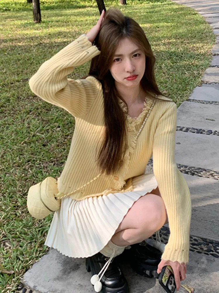 Zoki Tassel Yellow Sweet Cardigan Sweaters Women Casual Vintage Preppy Style Knitted Coat Korean Elegant Long Sleeve Fashion Top 240812