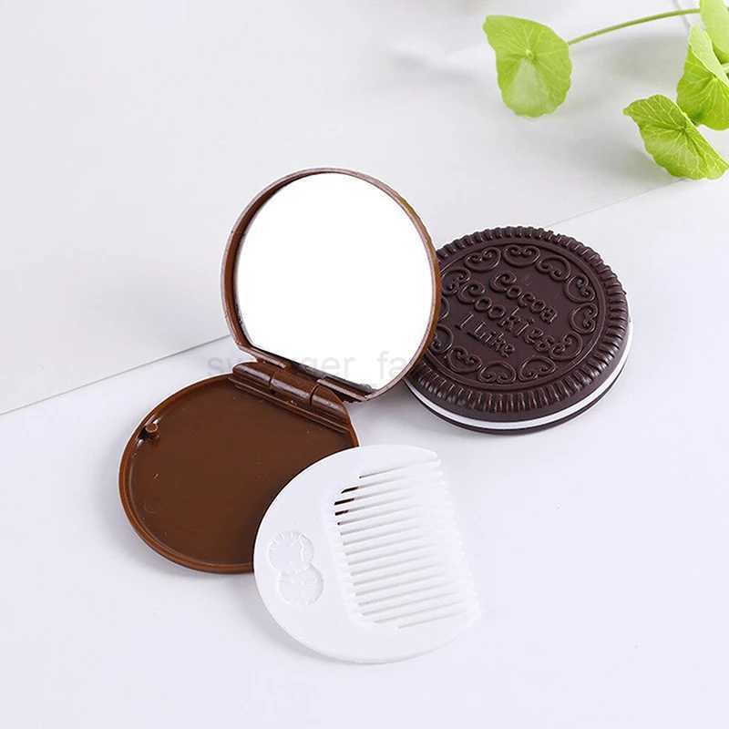Portable Mini Pocket Mirror With Comb Brown Cute Chocolate Cookie Shaped Design Mirror Makeup Chocolate Folding Comb Makeup GiftXJ240813