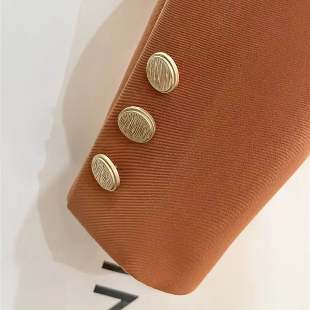 Elegant Crop Blazer Mujer Long Sleeve Short Jacket Women Spring Autumn Fashion Casual Slim Outerwears Blazers Feminino 240813