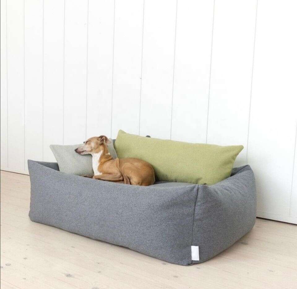 Rectangle Dog Bed Soft Veet fabric Pet bed for Dogs & Cats with Non Slip Bottom