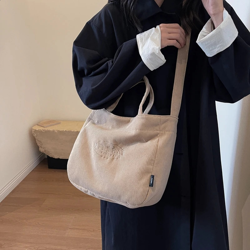 MOODS Corduroy Crossbody Bags For Women Embroidery Thread Large Capacity Shopping 2023 Winter Latest Fashion Shoulder Bag 240813