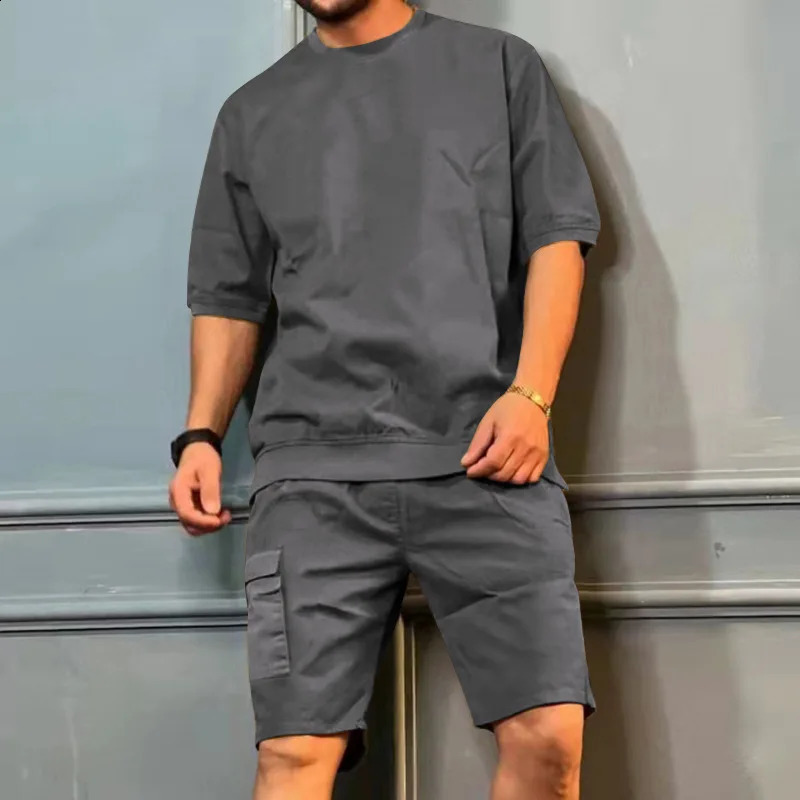 Summer Men Plus-size Casual Short-sleeved T-shirt Shorts Two-piece Set Solid Color Loose Round Neck Top Fifth Pants Jogging suit 240813