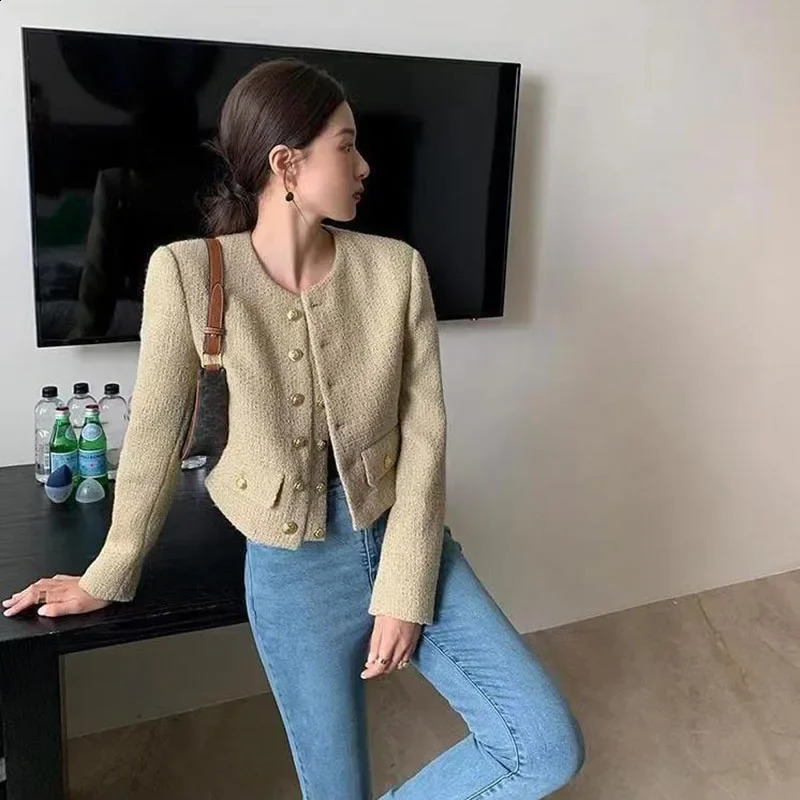 Vintage Womens Tweed Jackets Elegant Chic Double-Breasted with Pocket Jacket Ladies Korean Fashion O-Neck Outwear Short Coat 240812