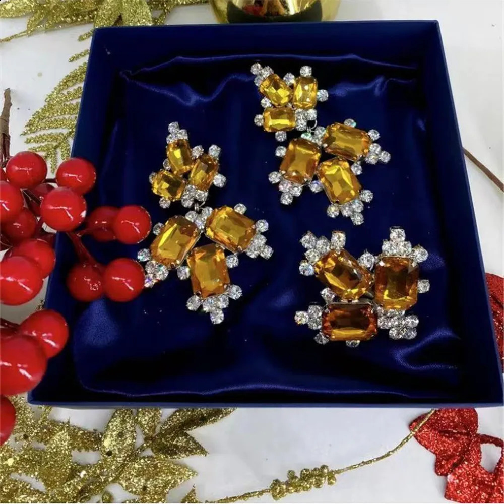 5-Color Water Diamond Crystal Large Shaped Stone Pendant Geometric Pendant Finger Ring Set Womens Dinner Jewelry 240810