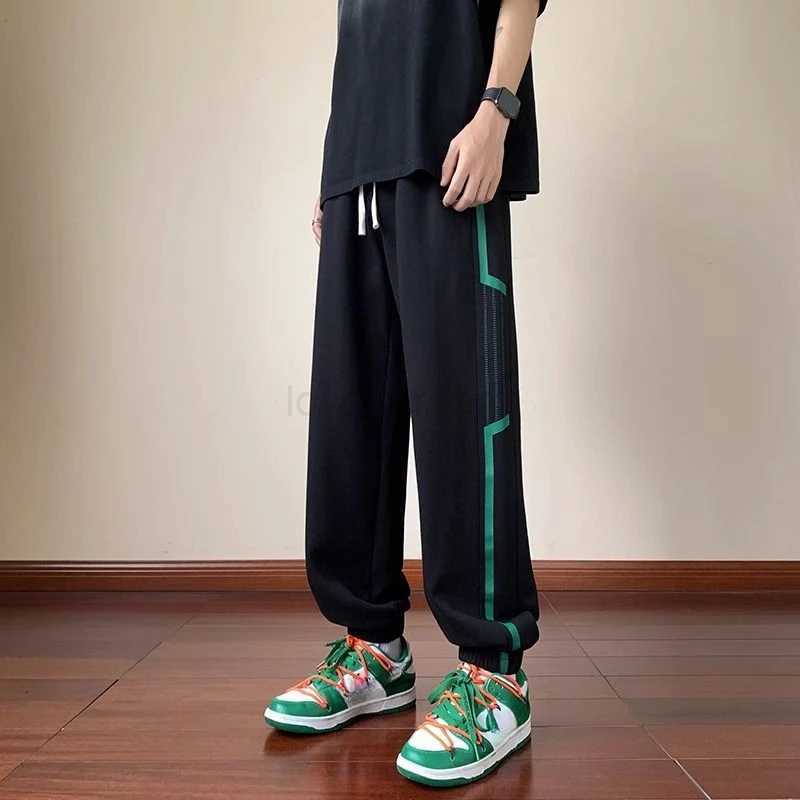 Mens Sweatpants Harem Wide Leg Male Sports Pants Striped Young Designer Sport Tracksuit Bottoms Slacks Comfortable Stylish Y2kXJ240813