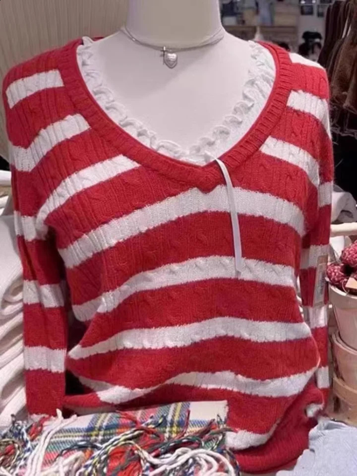 Twisted Flower Stripes Knitted Sweater Woman Autumn V-Neck Long Sleeve Pullover Casual Sweet Cute Preppy Style Y2k Sweaters Chic 240812
