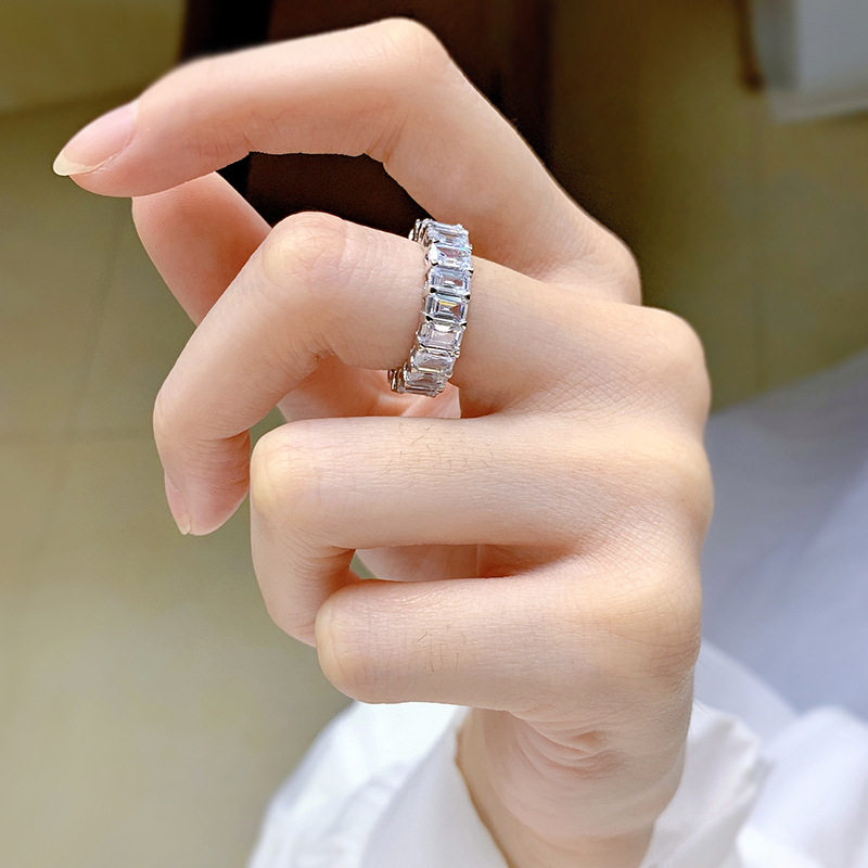 Sparkg Water Drop Pear Cut Moissanite Eternity Ring - Sterg Sier Ladies Wedding Jewellery