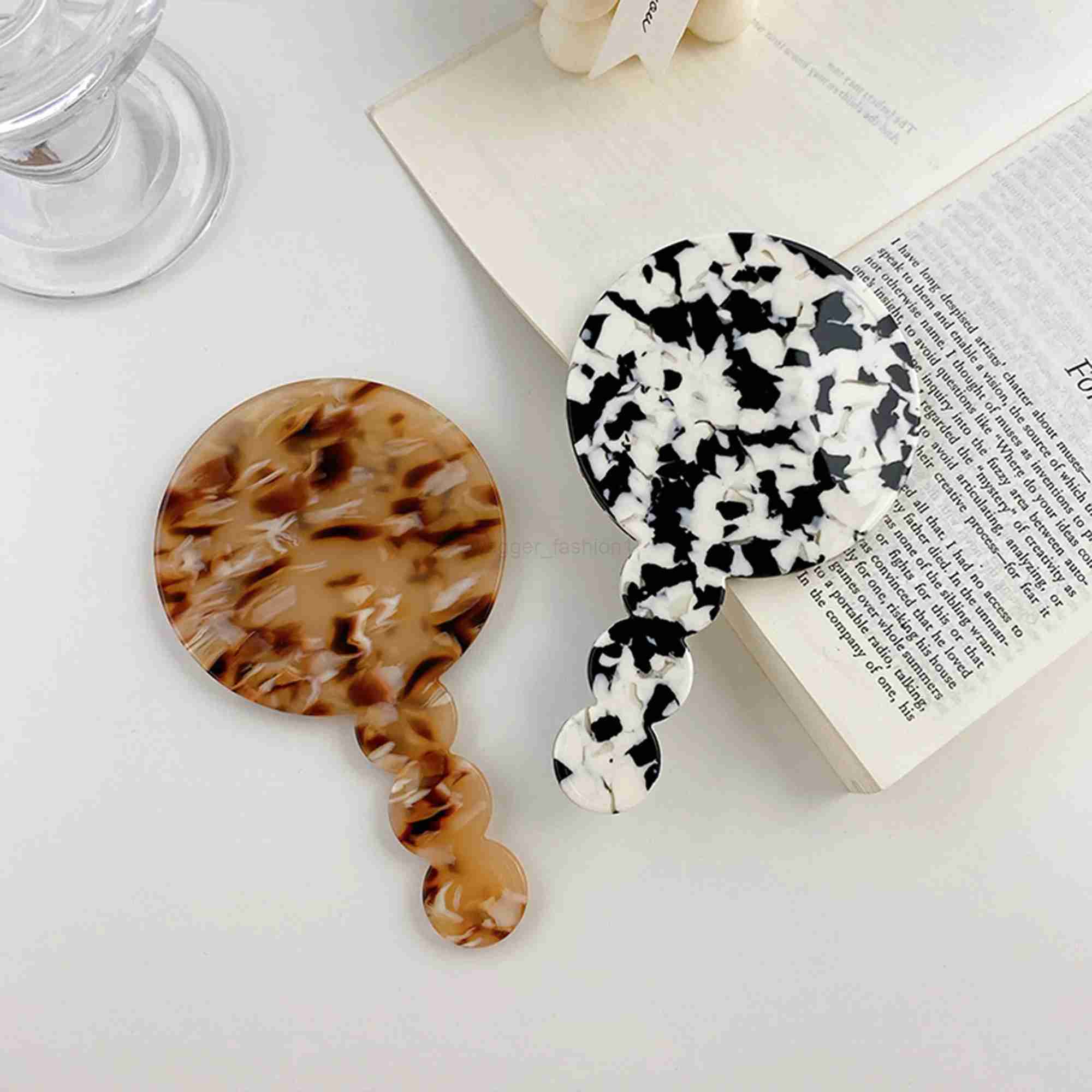 1 pc retro handle mirror multiple options round acetic acid sheet geometric mirror portable small mirror with handle make upXJ240813