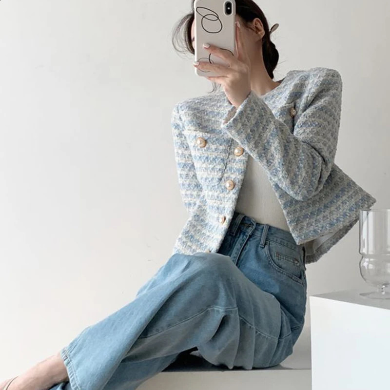 Rimocy Elegant Pearls Buttons Crop Jacket Women Korean Fashion Round Neck Tweed Coat Womans Pockets Chic Short Coats Female 240812