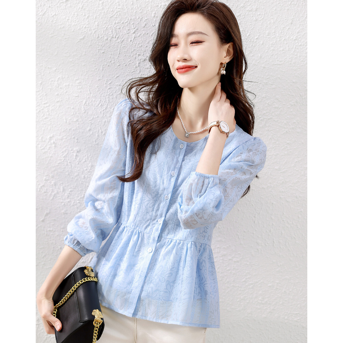 Xiaoxiangfeng Chiffon for Women's Spring and Autumn 2024 New Style Aging Reduction Top Short Skirt Small Shirt
