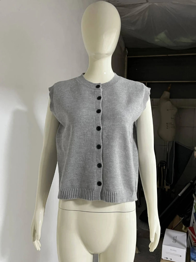 Summer Knitted Cardigans Women Elegant Fashion Button Sleeveless Tops Solid Basic Casual Loose Vacation Holiday Vests Gray 240813