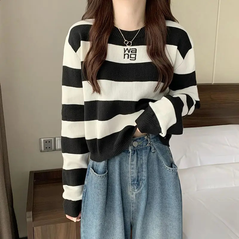 Preppy Style Autumn Winter Sweaters Womens Round Neck Striped Letter Contrast Color Fashion Loose Long Sleeve Knitted Tops 240812