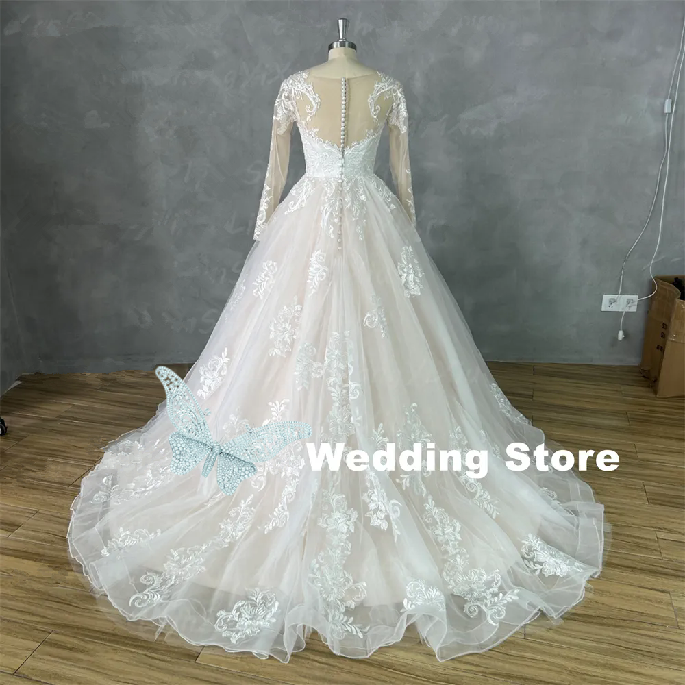 Exquisite Lace Appliques Ball Gown Long Sleeves Wedding Dress For Bride Buttons Illusion Back Sweep Train Bridal Gown Plus Size
