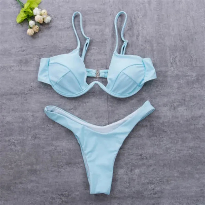 Women 2PCS Bikini Set Solid Color Wire Padded V-Shaped Back Buckle Bra Triangle High Waist Panty Summer Swimming Set Underwear 240812