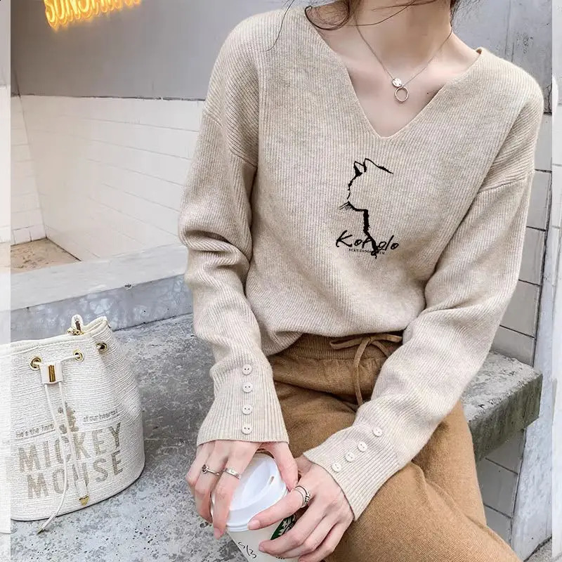 Korean Sweater Womens Autumn Winter Spliced V-neck Button Screw Thread Fashion Solid Casual Long Sleeved Knitted Tops 240812