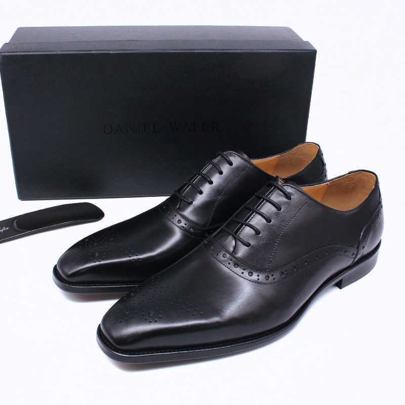 CMM Classic Mens Business Casual Leather Shoes Leather Formal Leather Shoes Mens British Oxford Shoes Bullock Mens Shoes
