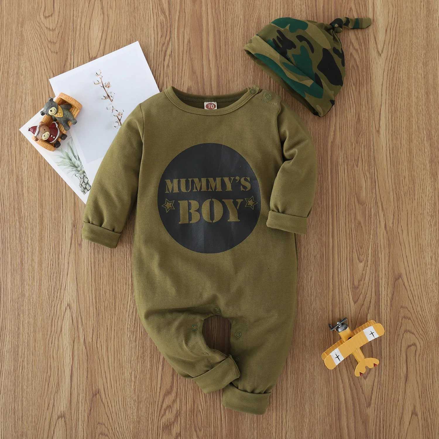 Spring and autumn newborn baby girl boy jumpsuit Army green letter printed long sleeved jumpsuit baby clothing set baby and toddler clothing W240812