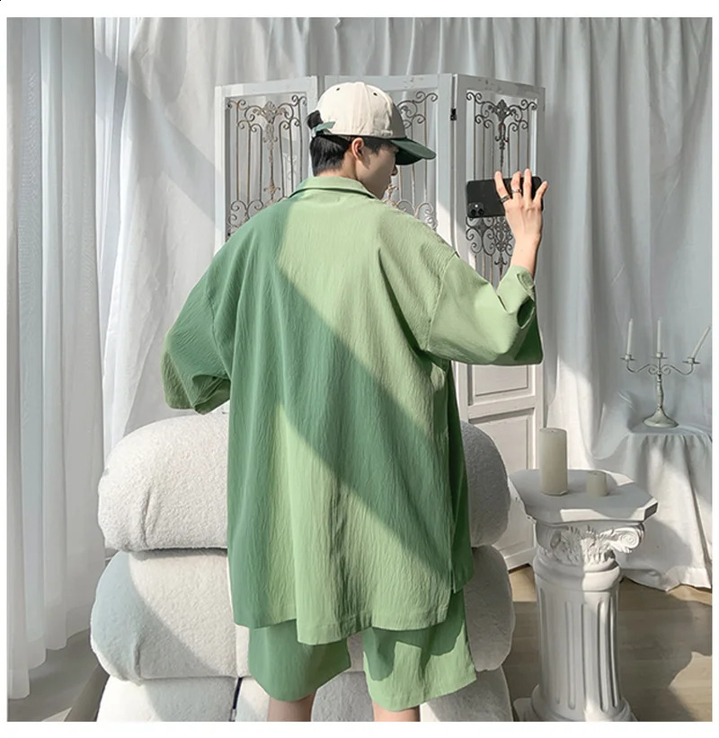 Summer fashion mens 2piece track set casual short sleeved shirtshorts Camisetas Ropa Hombre Korean style 240812