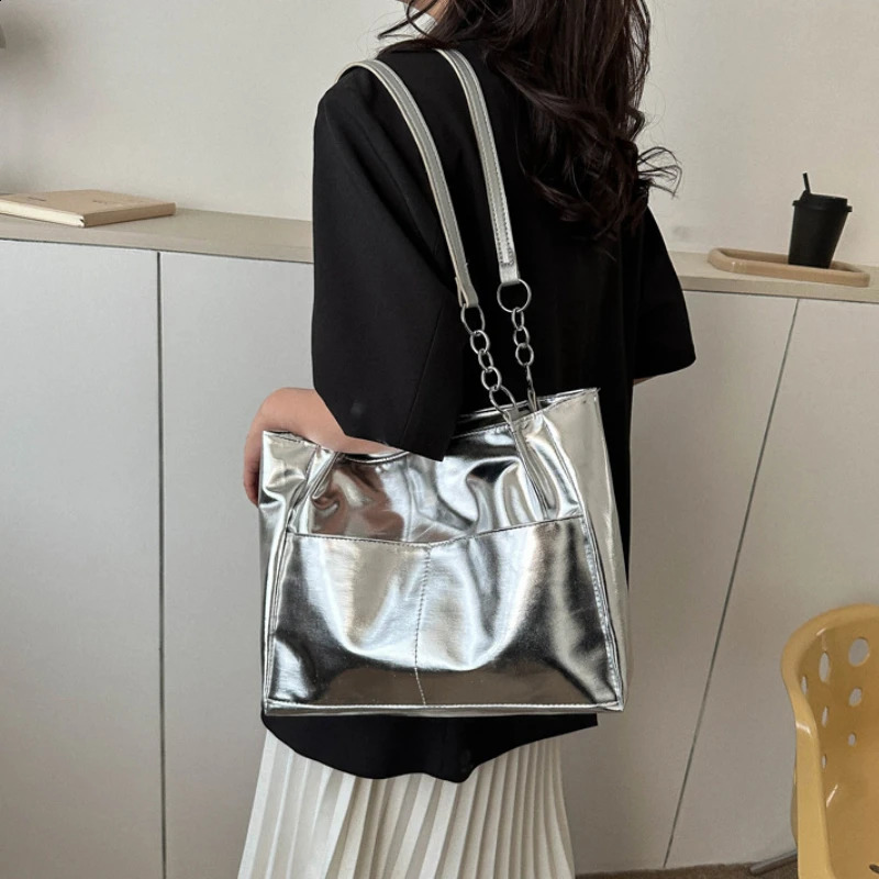 Casual Handbags For Women 2024 Largecapacity Shoulder Bags Texture Bright Pu Leather Tote Chain Elegant 240812