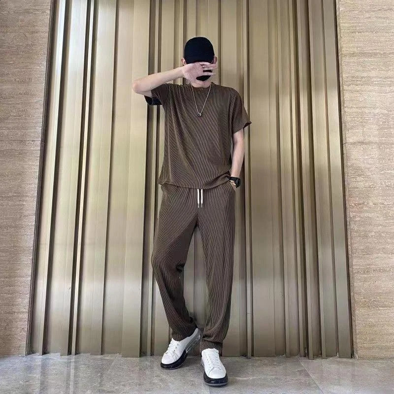 Elastic brown Tshirt mens pants set smooth cool twopiece short sleeved quarter 240812