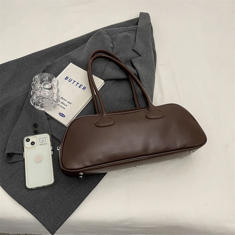 Solid thread Pu highquality shoulder bag Boston letter printed fashionable handbag selling womens Bolsos De Se 240813