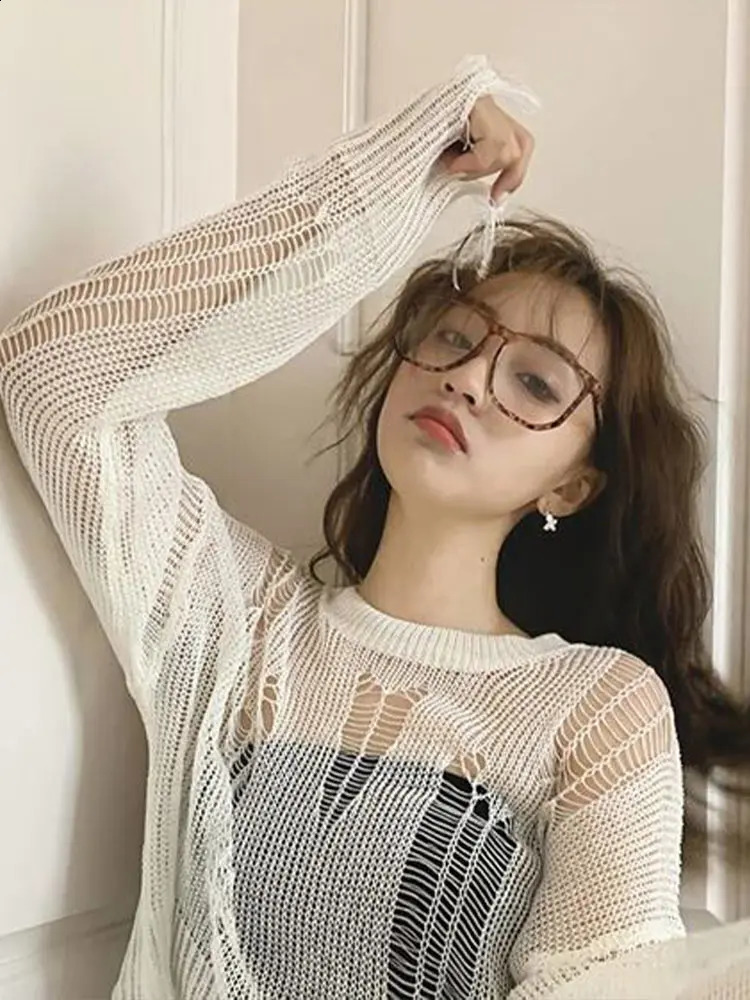 Hollow Out Hole Broken Sweater Women Destroyed Ripped Sweater Pullover Gothic Streetwear Punk Long Sleeve Tops 240812