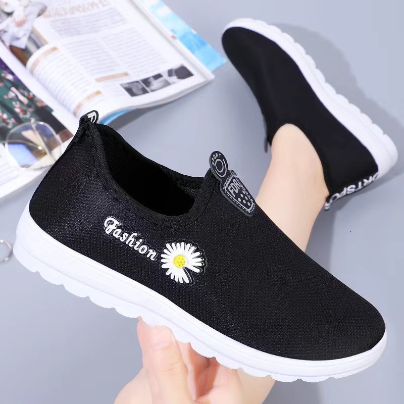 Ddmysports Walking Old Beijing Cloth Women S Mother Mesh Flat Casual Shoes Walking Outdoor Shoes
