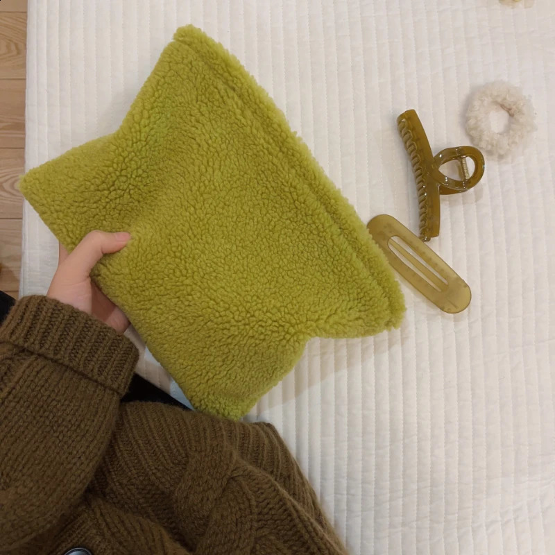 Pure Color Lambs Wool Plush Cosmetic Pencil Case Makeup Pouch Bag Soft Travel Toiletry Female Beauty Handbag Clutch 240812
