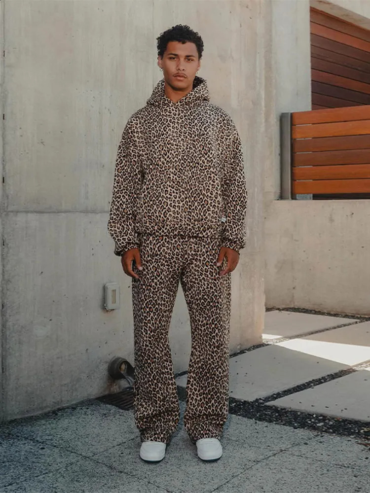 Mens Harajuku Vintage Leopard Print Hoodie 2 Piece Set Fashion Casual Loose Zipper Cardigan Lace Up Wide Leg Trousers Suit 240813