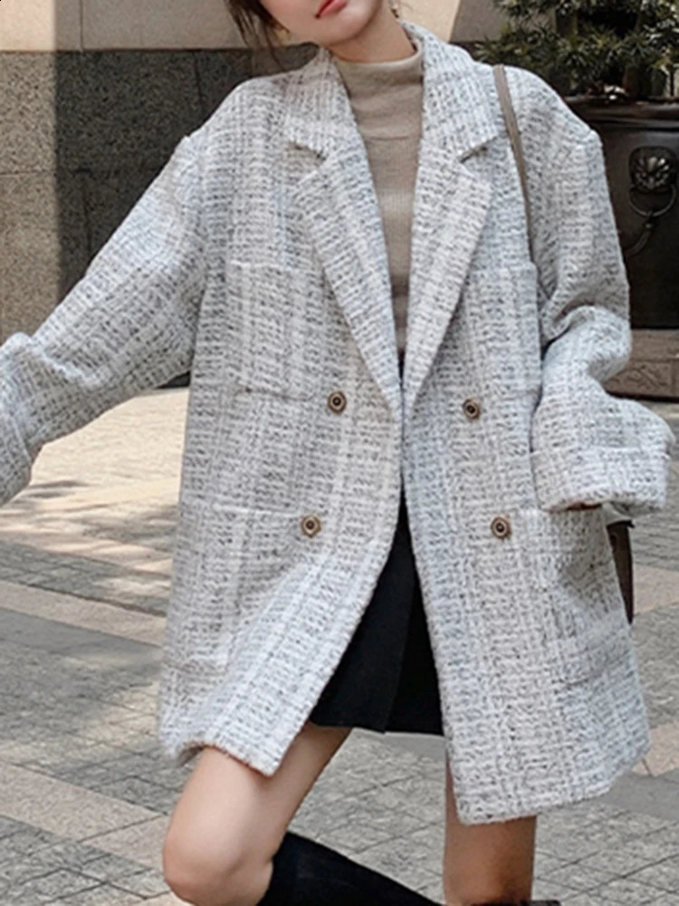 EAM White Tweed Big Size Long Blazer Women Lapel Long Sleeve Loose Fit Jacket Fashion Spring Autumn 30A2119 240812