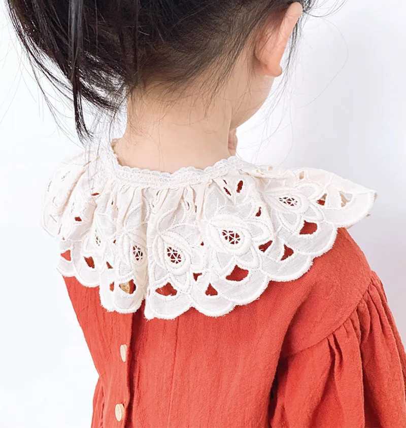 Bibs Burp Cloths Lace Kids Bibs Shawl Cotton Collar Kids Neckwear for Girls All Match Hollow Out Children Girls Scarf Accessories 3-8YL4812