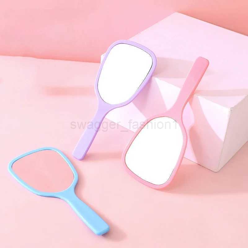 Korean Version of The Cartoon Makeup Mini Portable Handheld Mirror Single Handle Mirror Girl Cute Small Mirror Makeup ToolsXJ240813