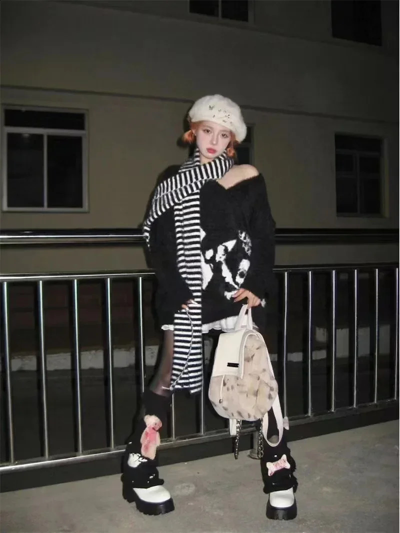 Y2k Aesthetic Pullover Mohair Thick Sweater Punk Vintage Sueter Skull Print Grunge Pull Cosplay Striped Scarf Autumn Winter 240812