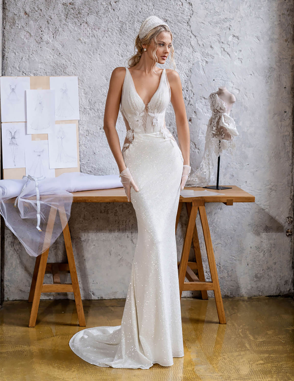 Gorgeous Mermaid Wedding Dress Sequined Beaded V Neck Spaghetti Strap Bride Gowns 3D Flowers Detachable Sweep Train Tulle Bridal Dresses
