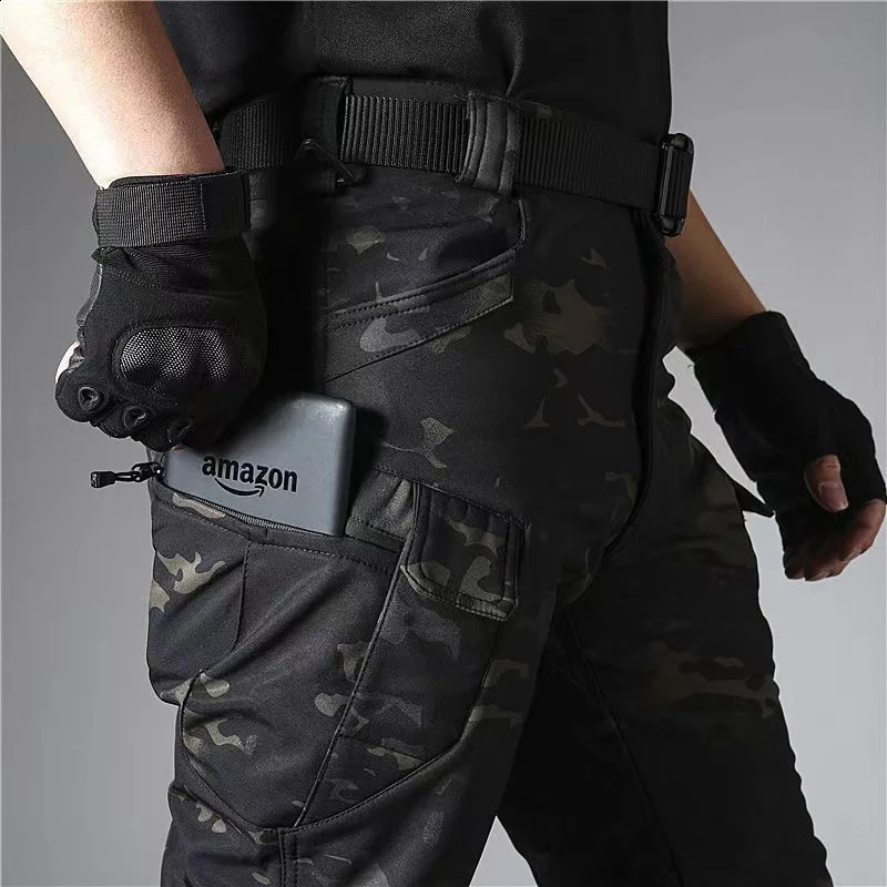 Men Winter Waterproof Climbing SkiingTrekking Fleece Fishing Tactical Sharkskin Cargo Pants Jackets Camping Hiking Trousers 240812
