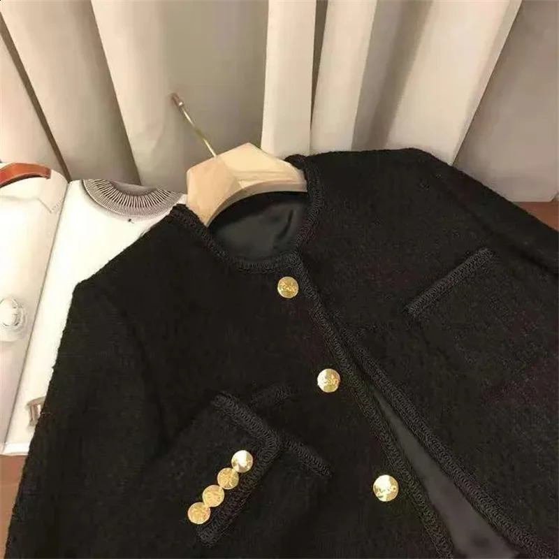 Tweed Woolen Coat Women Blazers O-Neck Single-Breasted Loose Short Jacket Outwear Female Small Fragrance Jacket Tops 240812