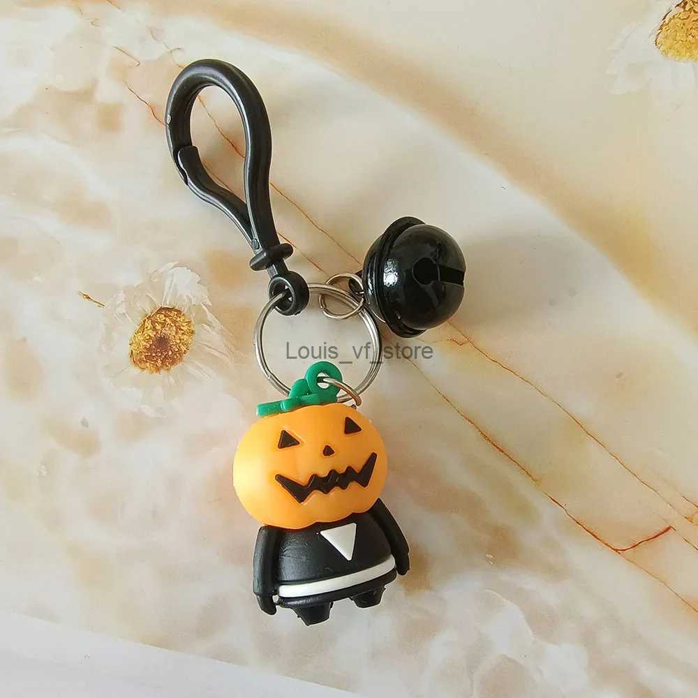 Keychains Lanyards Cute Skeleton Keychain Cartoon Pumpkin Bat Sile Doll Girl Boy Backpack Pendant Halloween Accessories Gift H240813