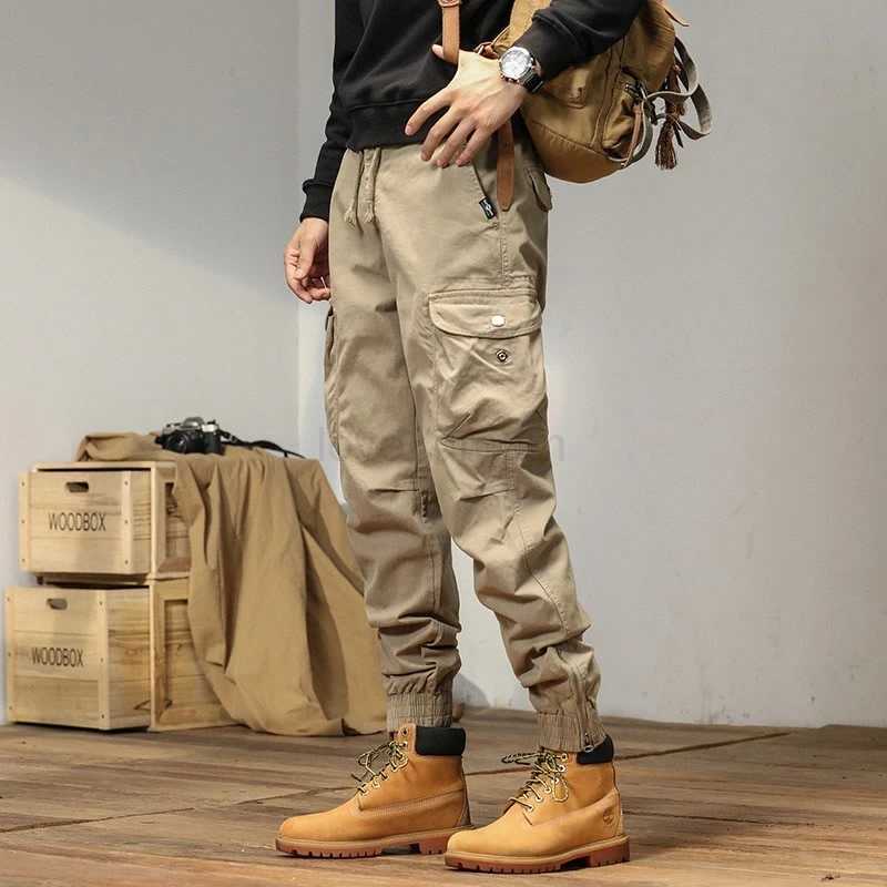 Spring Autumn Mens Clothing Solid Color Pockets Elastic High Waisted Sports Pants Bloomers Cargo Trousers England Style PantsXJ240813