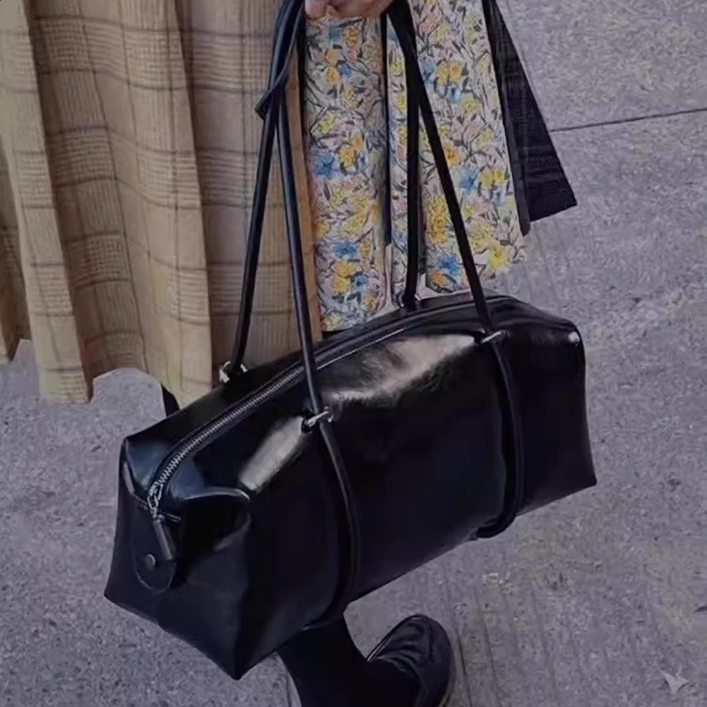 Women Casual Clutch Handbag Large Capacity PU Boston Pillow Bag Mini Purse Solid Color Zipper Closure for Outdoor Travel 240817