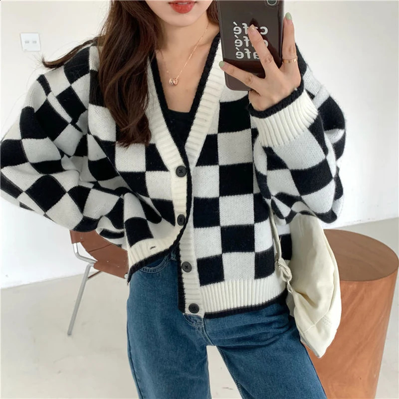 MEXZT Fashion Harajuku Black and White Patchwork Cardigan Sweater Women Fall Long Sleeve Streetwear Tops Korean Y2k Sweater 240812
