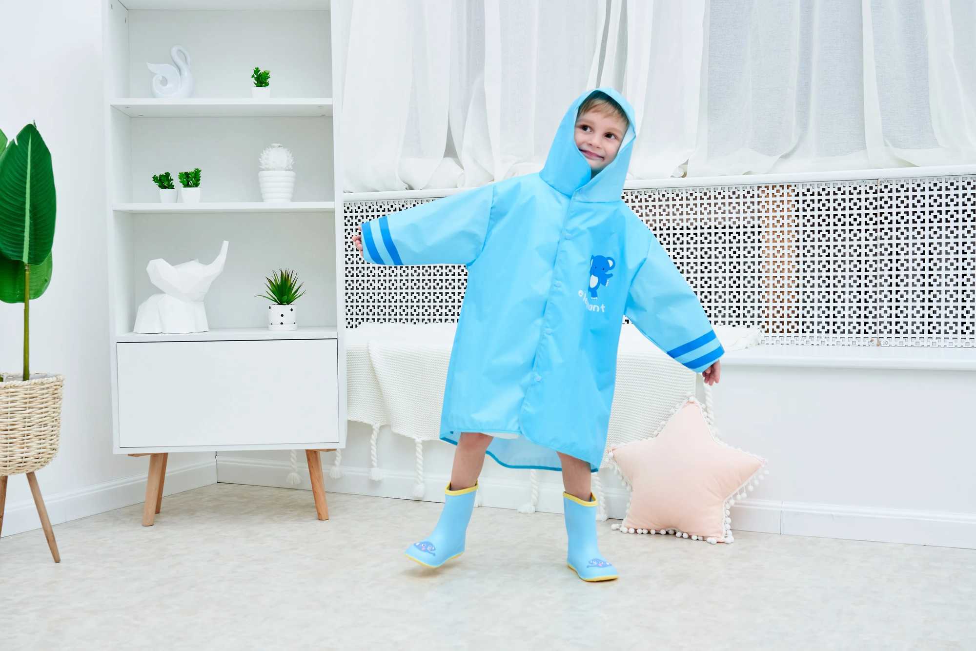 Kids Rain Gear Ultra-light Waterproof Children Strap suspender pants and poncho Y240810