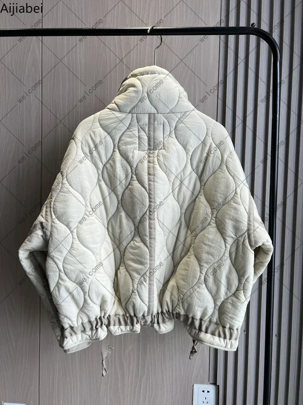 Quilted coat for women beige drawstring high neck pocket clip cotton jacket y240812