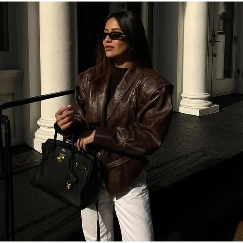 Autumn Winter Faux Leather Jacket Women Fashion Vintage V Neck Female Pu Coat 2024 Elegant High Street Casual Ladies Outwear 240813