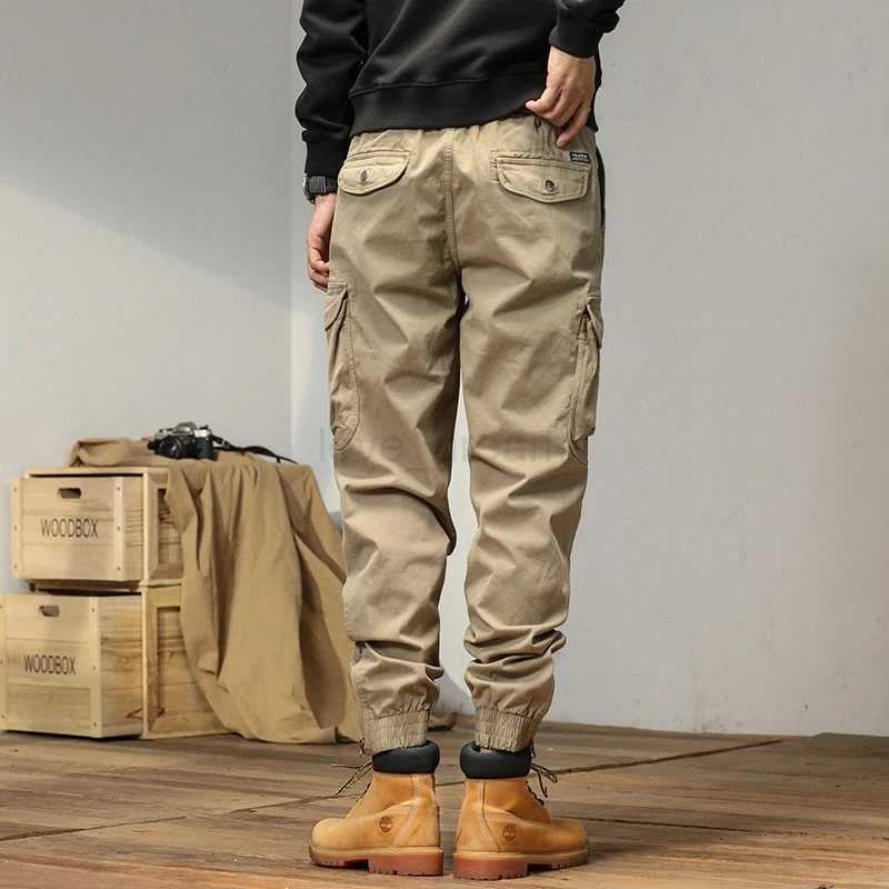 Spring Autumn Mens Clothing Solid Color Pockets Elastic High Waisted Sports Pants Bloomers Cargo Trousers England Style PantsXJ240813