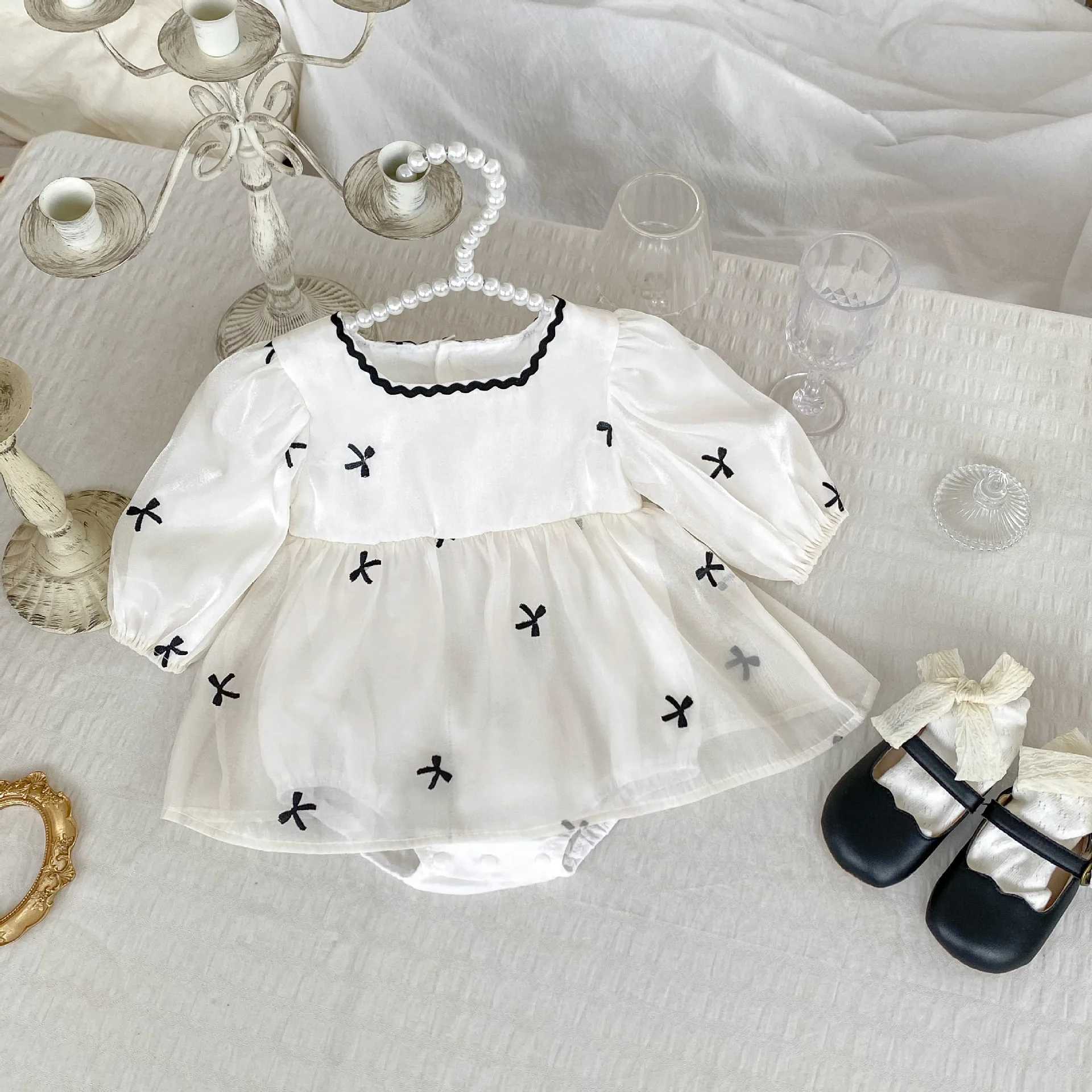 0-2 years spring autumn newborn girl dress tight fitting mesh patch work baby girl jumpsuit black bow embroidery baby girl jumpsuit W240812