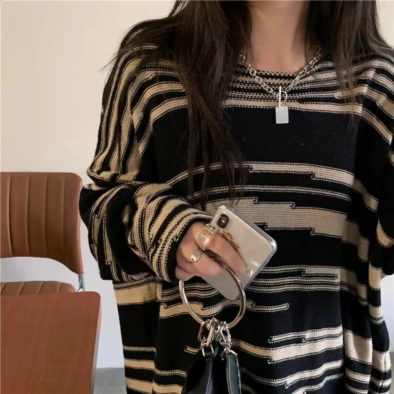 Gothic Striped Women Knitting Sweater Y2K Fashion Streetwear Patchwork Punk Pullover Female Loose Long Sleeve O Neck Jumpers 240812